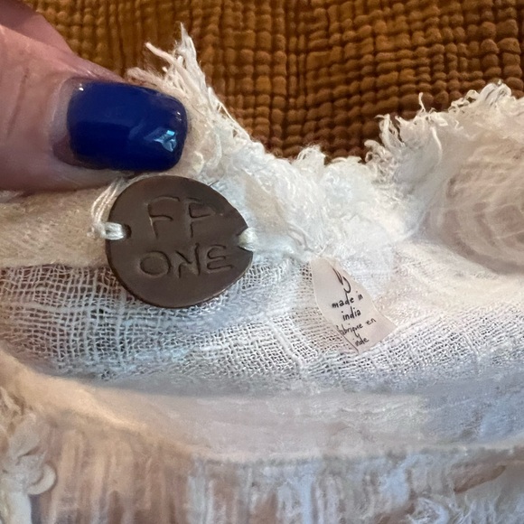 Free People Top - Picture 2 of 3